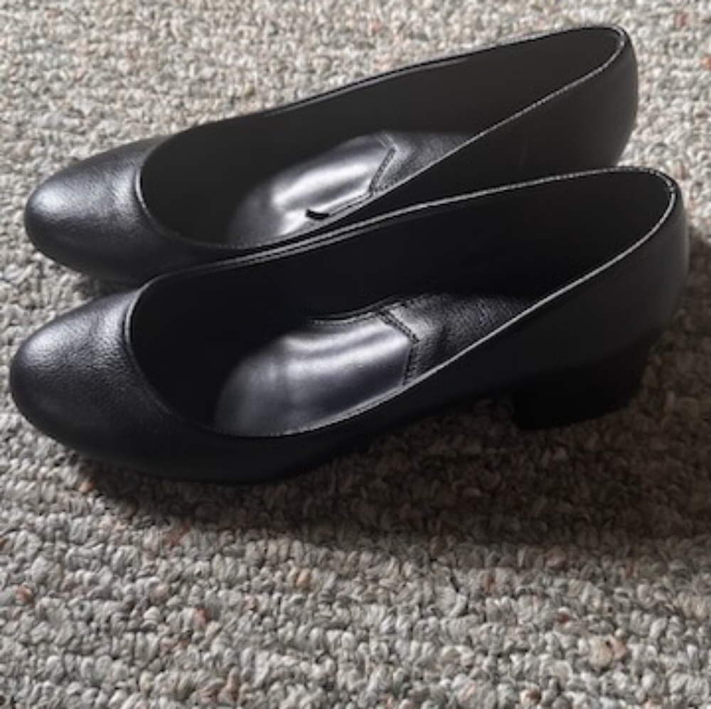 H By Halston Size 6.5 Brand New Black Dress Shoes